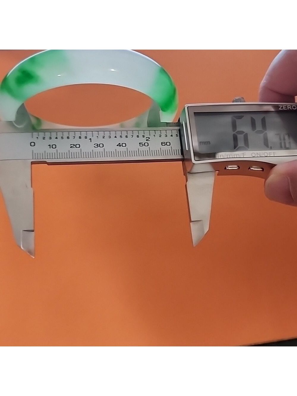 Brand New Jade Bangle Bracelet - Picture 7 of 7